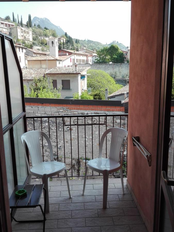Albergo Giardino Toscolano Maderno Exterior photo